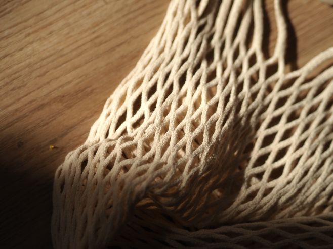 ✨ Není materiál jako materiál. ✨ Za tím, co dnes držíte v ruce, stojí roky testování, ladění a hledání té správné cesty....