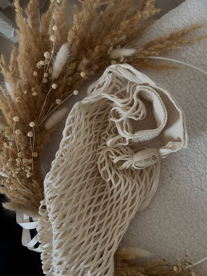 Hledáte dárek, který potěší a zároveň má duši? Sítovka v sobě nese tradici, lehkost i udržitelnost. Ručně vyrobená, s...